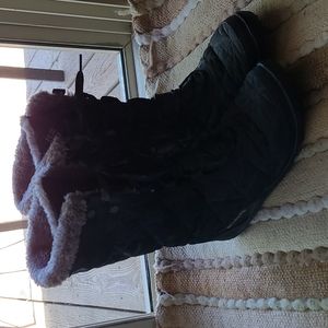 Columbia winter boots, Women's size 8, black